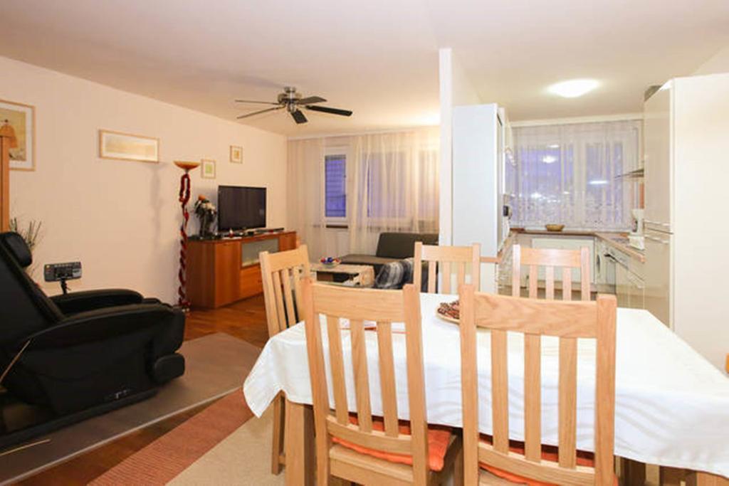 Apartment Mariahilf - 4Rooms4You Vienne Chambre photo