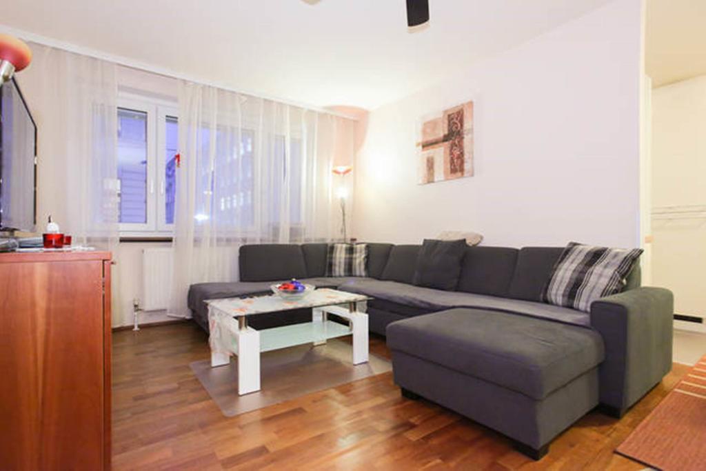 Apartment Mariahilf - 4Rooms4You Vienne Chambre photo